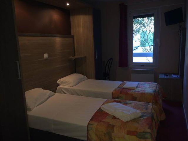 Lou Mistralou Hotel Saint-Andiol Ngoại thất bức ảnh